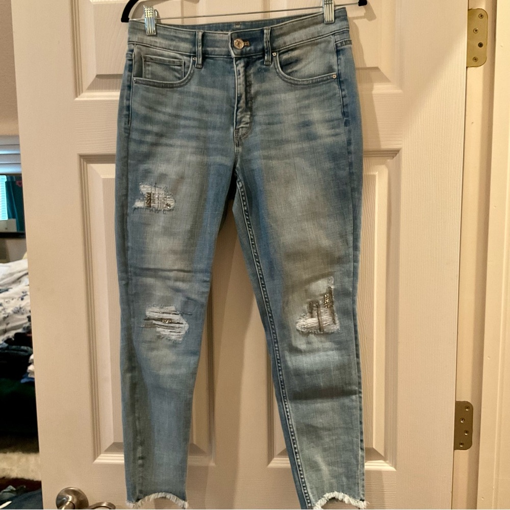WHBM Embellished Distressed Everyday Soft Skinny Jeans Size 8 Petite